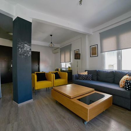 V&V Central & Elegant Apartment Афины Экстерьер фото